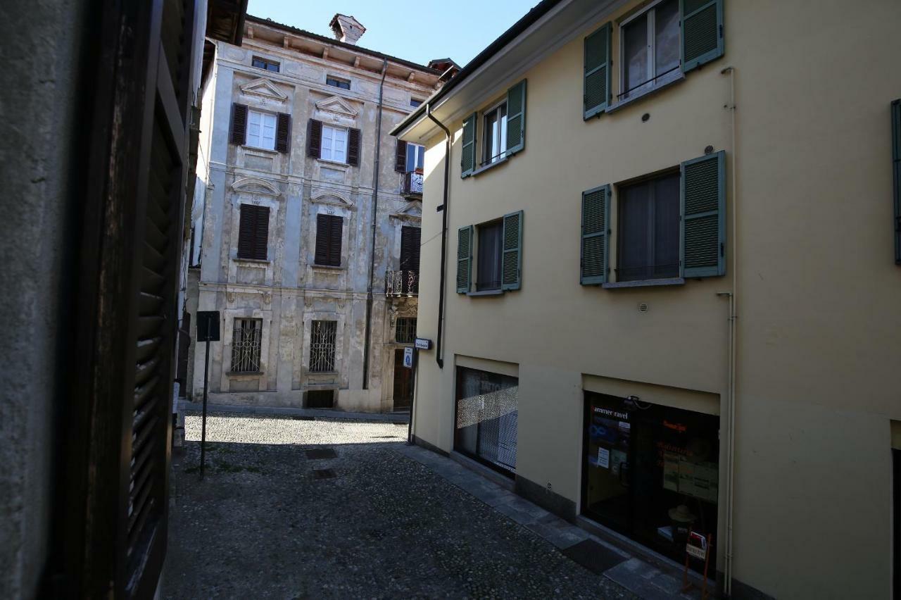 Cortile Del Forno Nel Centro Storico Apartman Arona Kültér fotó