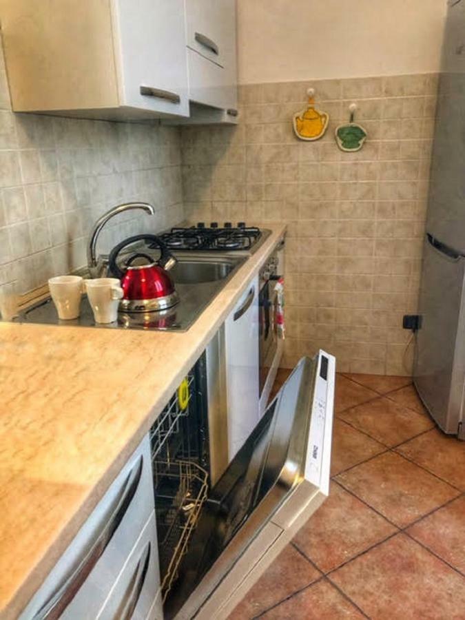 Cortile Del Forno Nel Centro Storico Apartman Arona Kültér fotó